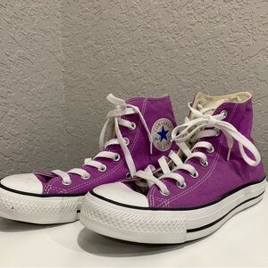 Purple converse. Never worn.